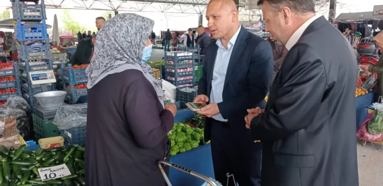 Kırıkkale Belediyesi’nden emeklilere pazar desteği – Birlik Haber Ajansı