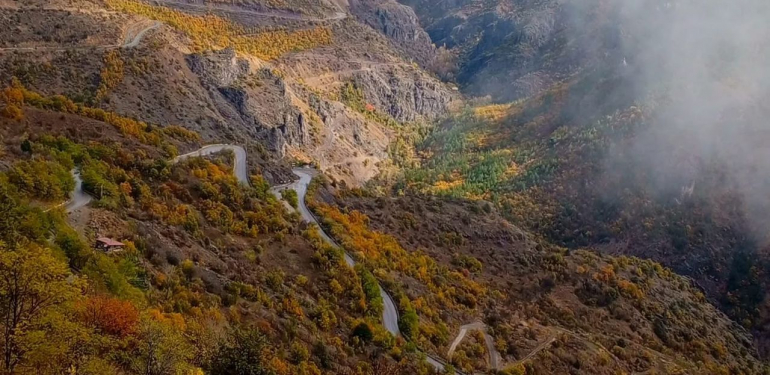 Gümüşhane’de sonbahar: Renklerin büyülü dansı – Birlik Haber Ajansı
