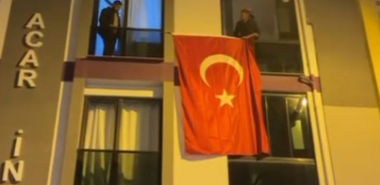 Şehit Hamdi Armağan Kaplan’ın baba ocağına Türk bayrağı asıldı – Birlik Haber Ajansı